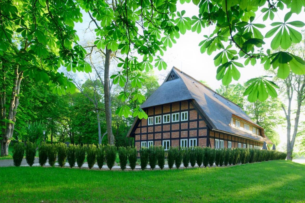 Park Am See X Nattika Ayurveda, Hotel Health Spirit Penzlin Kültér fotó